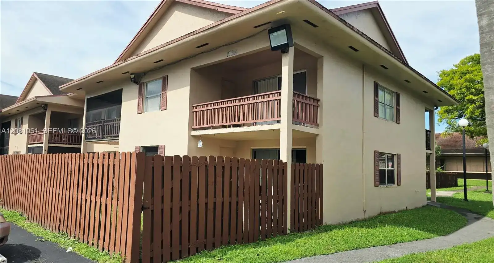 11259 SW 88th St # 104H, Miami FL 33176