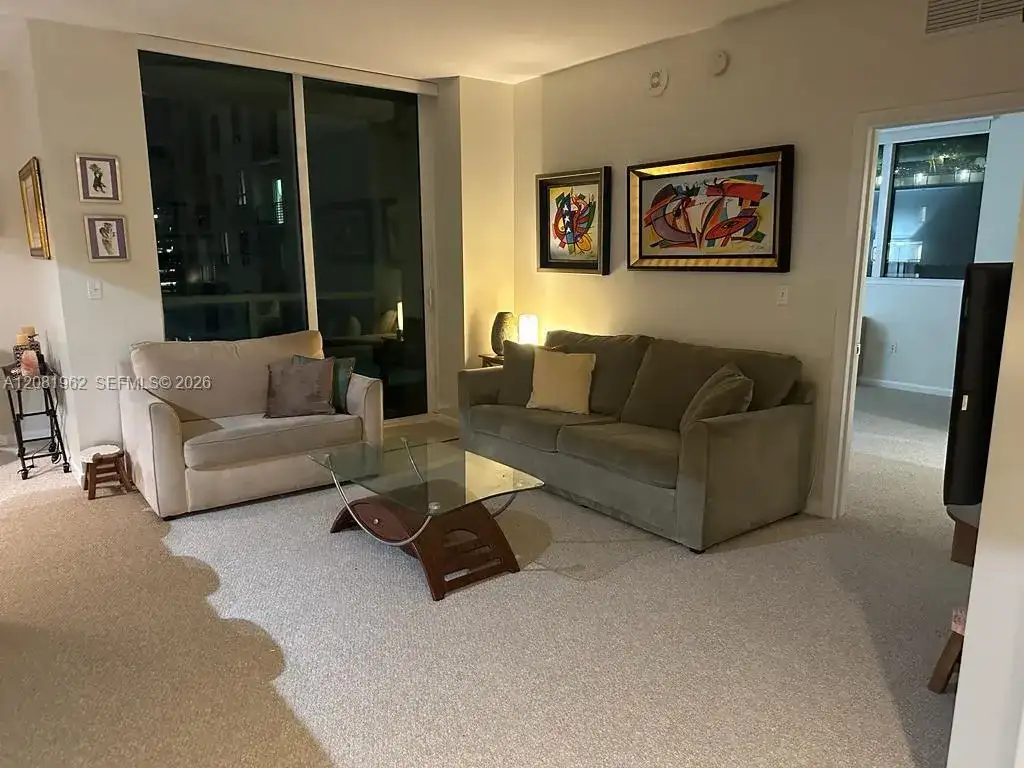 253 NE 2nd St # 1402, Miami FL 33132 photo 3