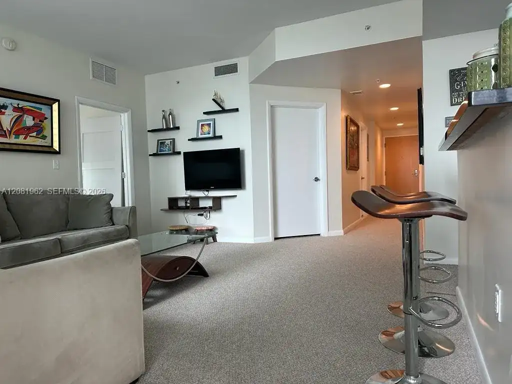 253 NE 2nd St # 1402, Miami FL 33132 photo 5