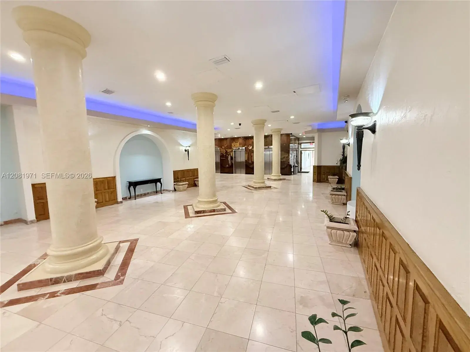 3725 S Ocean Dr # 423, Hollywood FL 33019