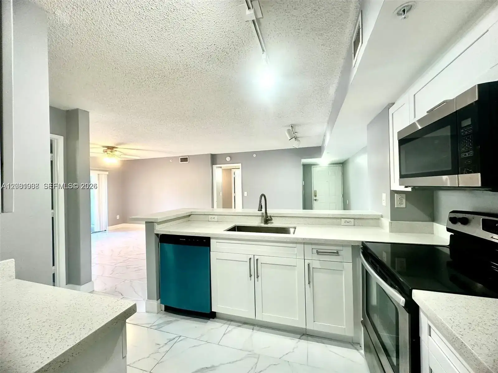 2620 S University Dr # 105, Davie FL 33328 photo 2