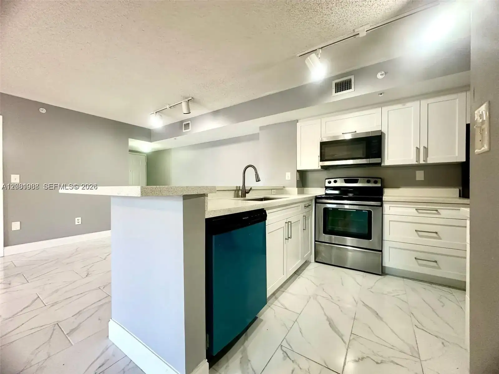 2620 S University Dr # 105, Davie FL 33328 photo 4