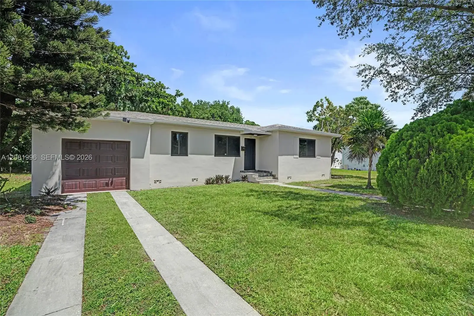 555 NW 124th St, North Miami FL 33168