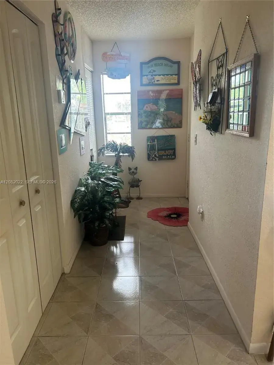 9205 Pecky Cypress Ln # 8F, Boca Raton FL 33428 photo 2