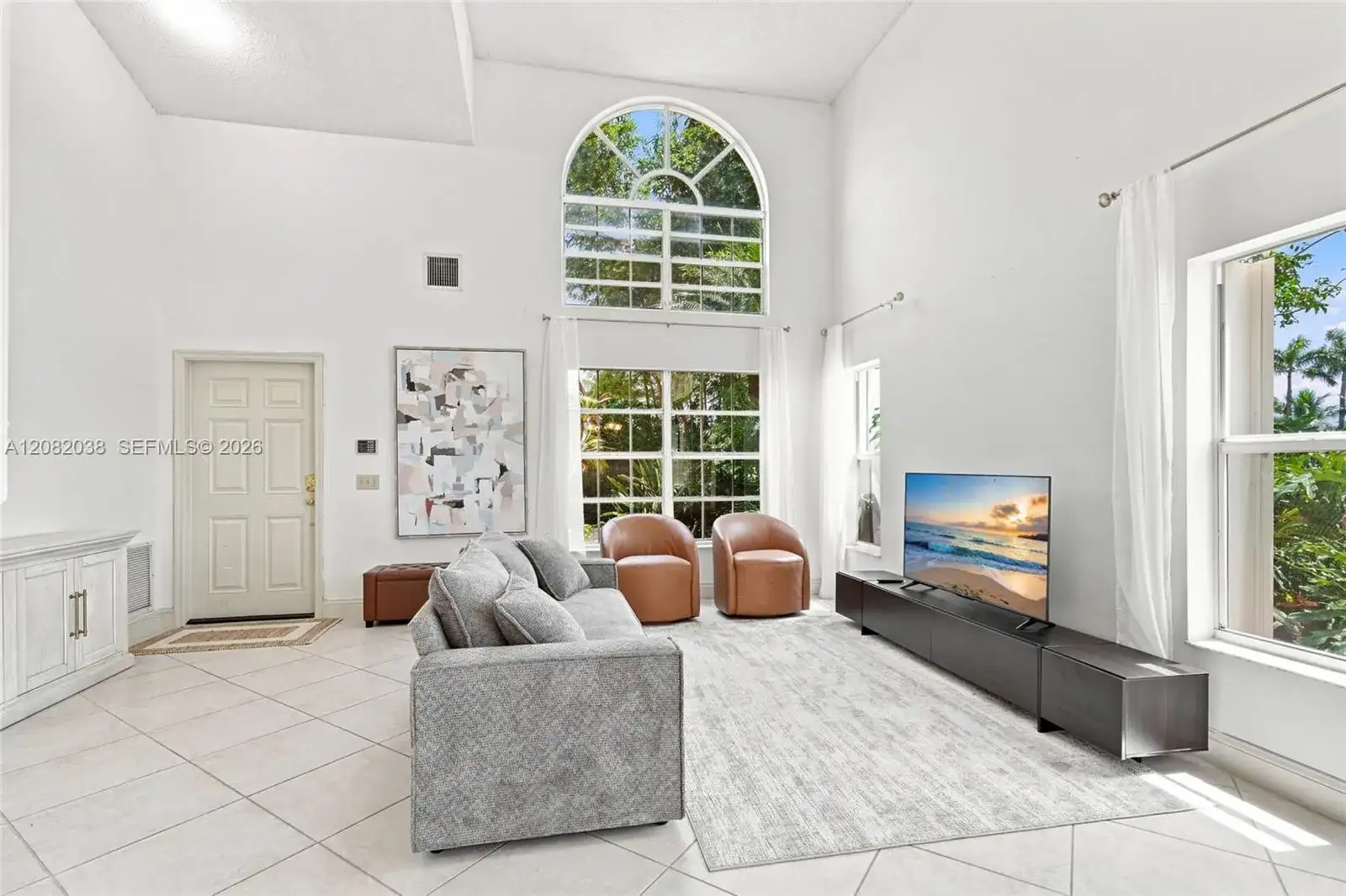 2873 Oak Park Cir, Davie FL 33328 photo 2