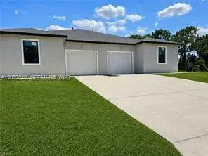 23/25 W 12th ST, Other City - In The State Of Florida FL 33972