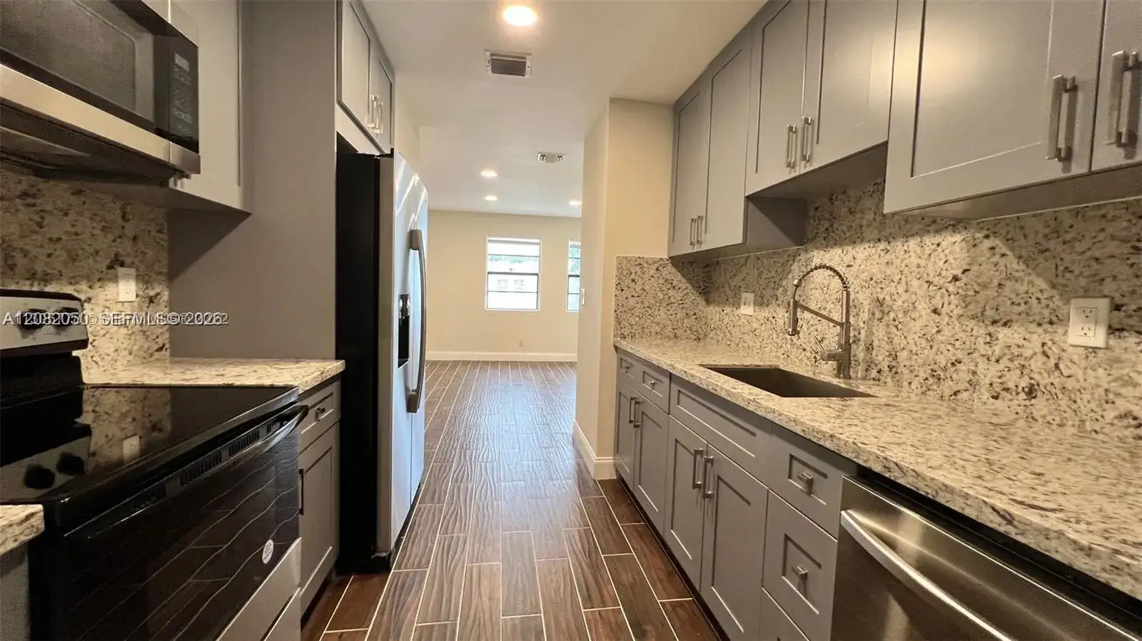 2130 Funston St, Hollywood FL 33020 photo 2