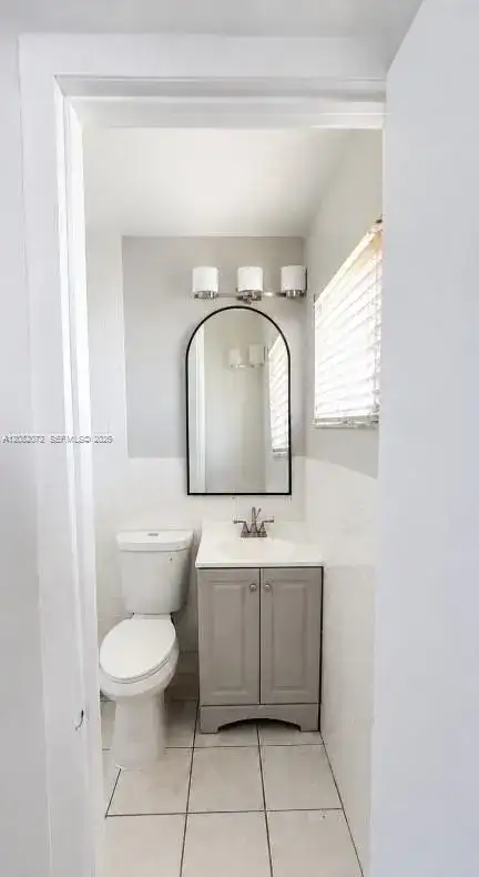 33 W 22nd St # 2, Hialeah FL 33010 photo 4