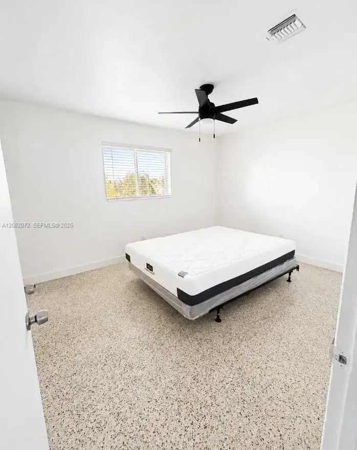 33 W 22nd St # 2, Hialeah FL 33010 photo 5