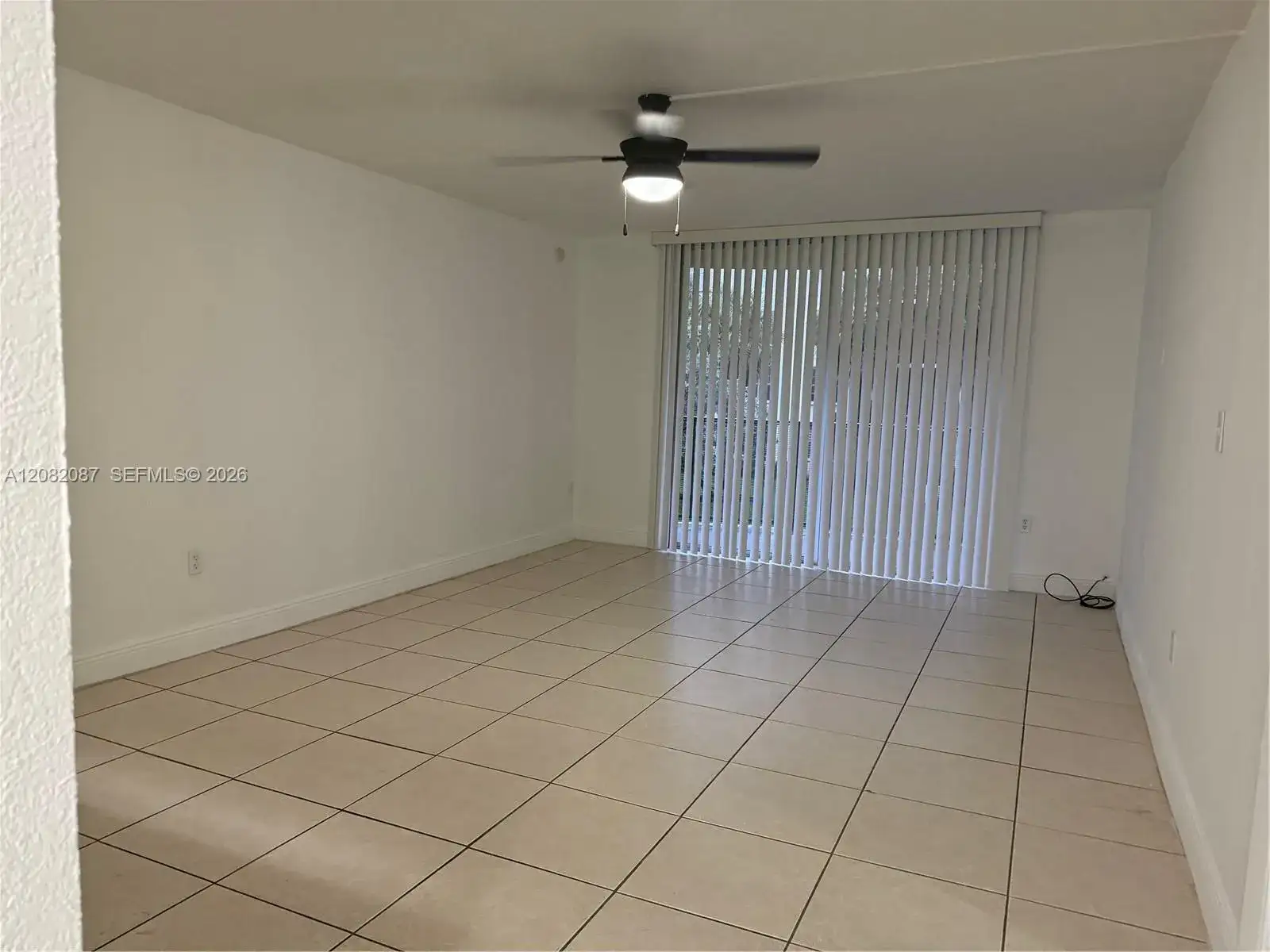 9320 Fontainebleau Blvd # 213, Miami FL 33172 photo 3