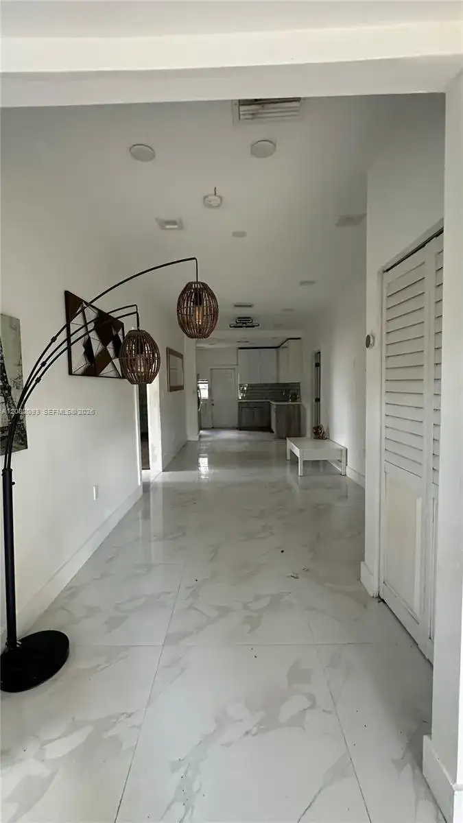 2228 SW 58th Ct, Miami FL 33155 photo 4