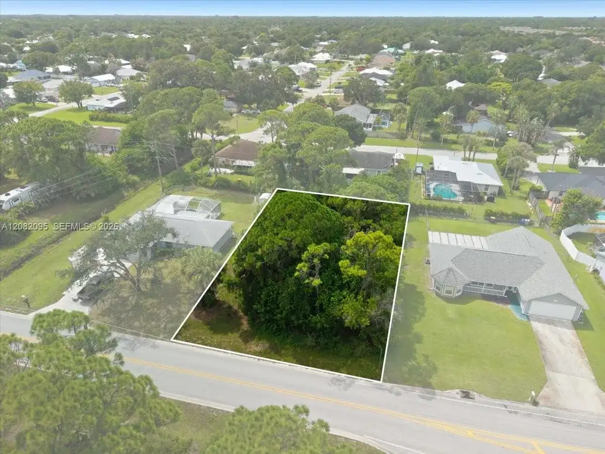 1855 SW 17th Ln SW, Vero Beach FL 32962 photo 3