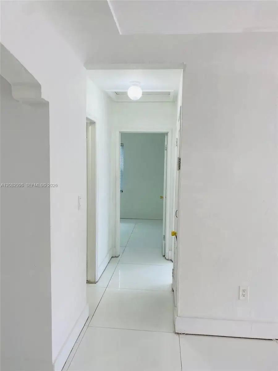 3335 SW 26th St # 3335, Miami FL 33133 photo 2