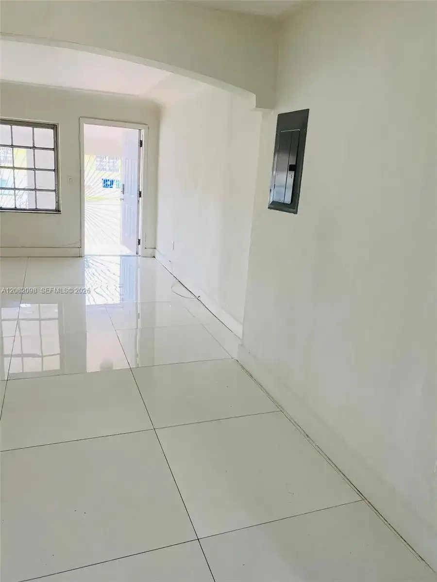 3335 SW 26th St # 3335, Miami FL 33133 photo 3