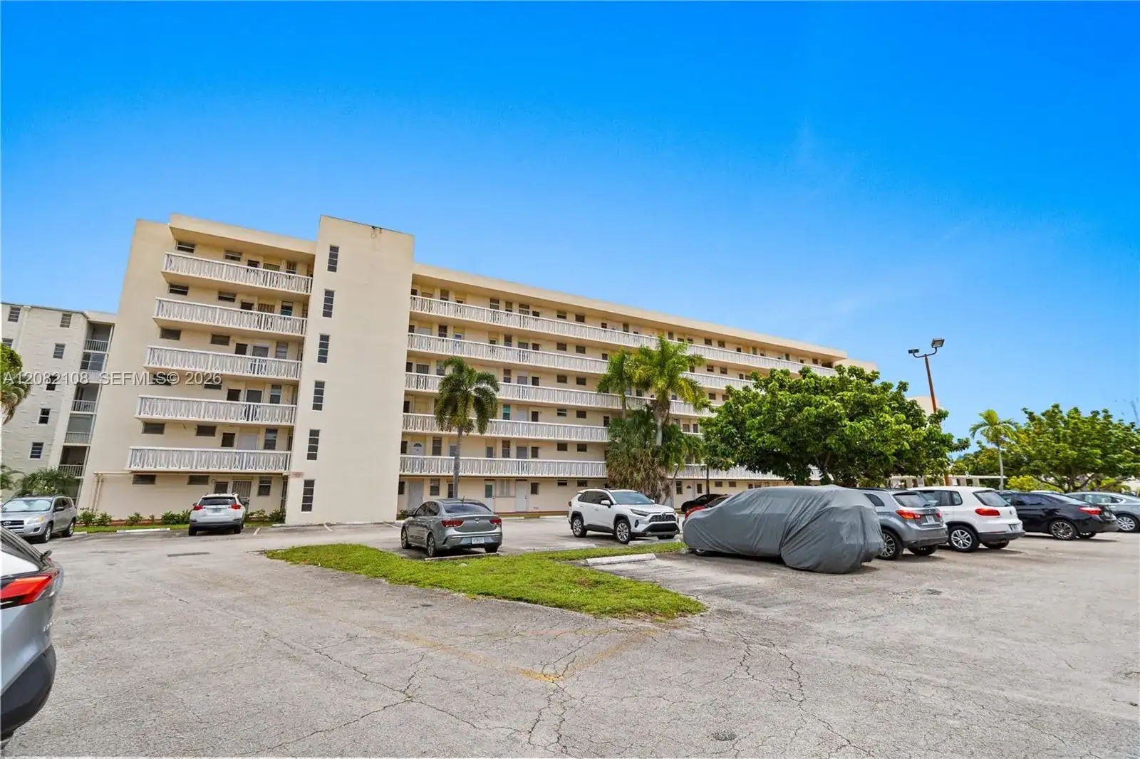 2903 Point East Dr # K503, Aventura FL 33160 photo 2