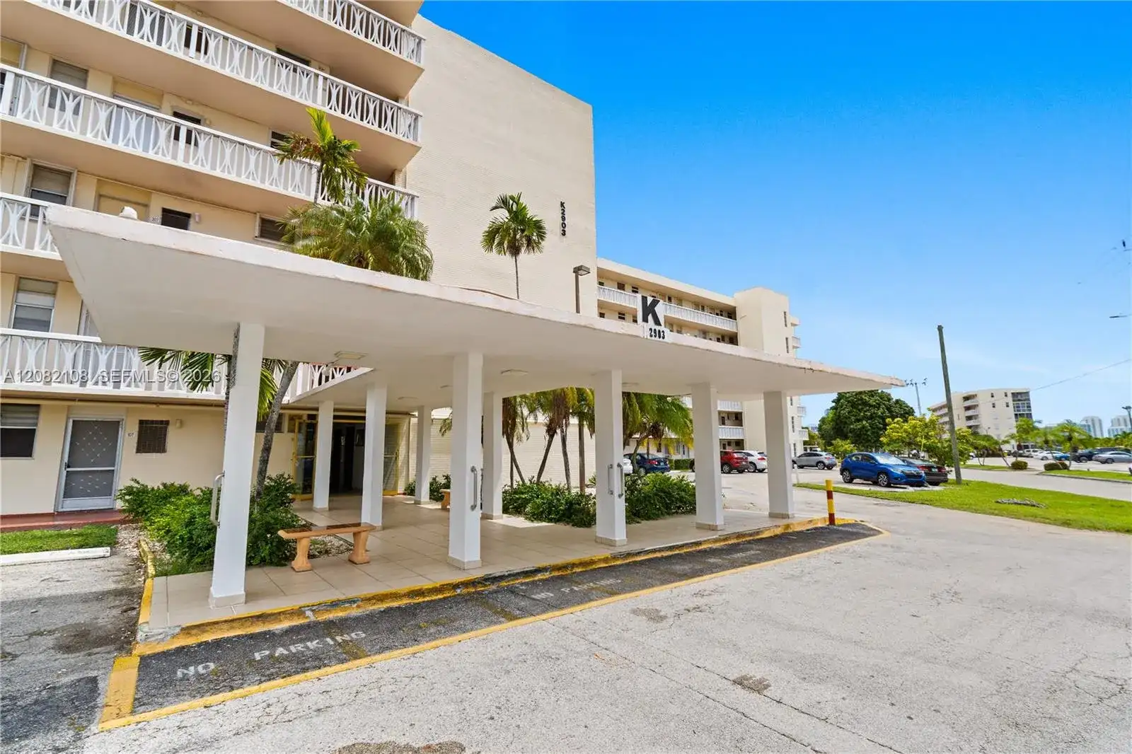 2903 Point East Dr # K503, Aventura FL 33160 photo 4