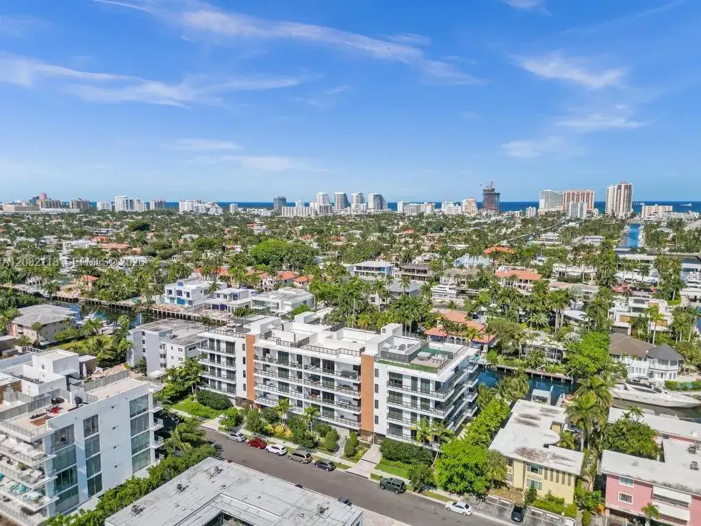 20 Isle Of Venice Dr # 302, Fort Lauderdale FL 33301 photo 2