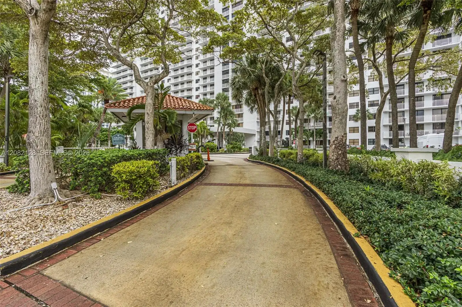 210 174th St # 816, Sunny Isles Beach FL 33160 photo 2