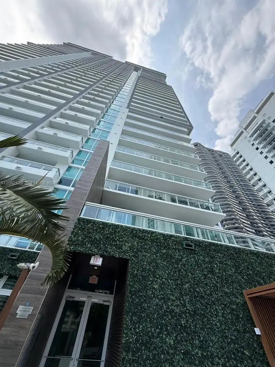 1080 Brickell Ave # 913, Miami FL 33131 photo 4