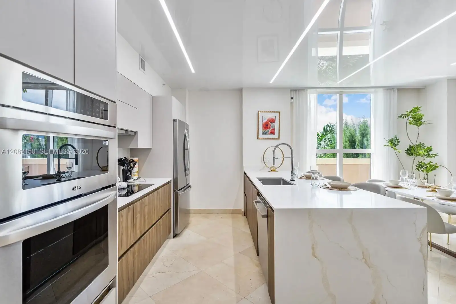 17555 Atlantic Blvd # 508, Sunny Isles Beach FL 33160 photo 2