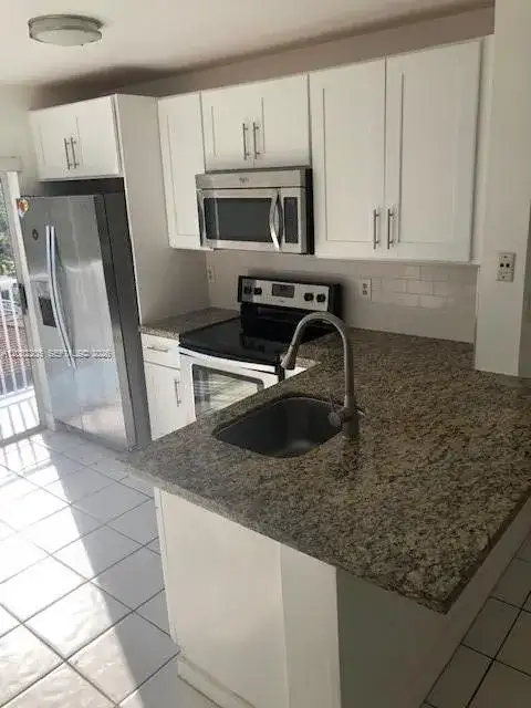2575 SW 27th Ave # 506, Miami FL 33133 photo 3