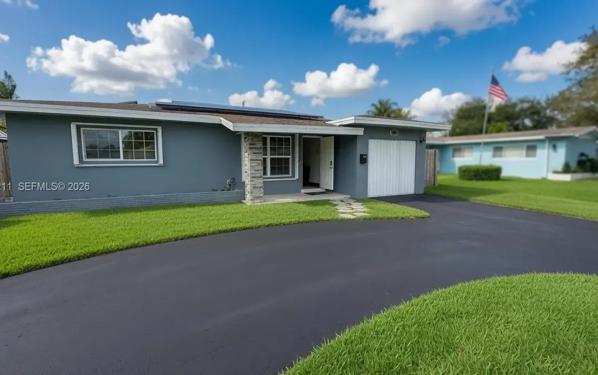 934 N 32nd Ave, Hollywood FL 33021