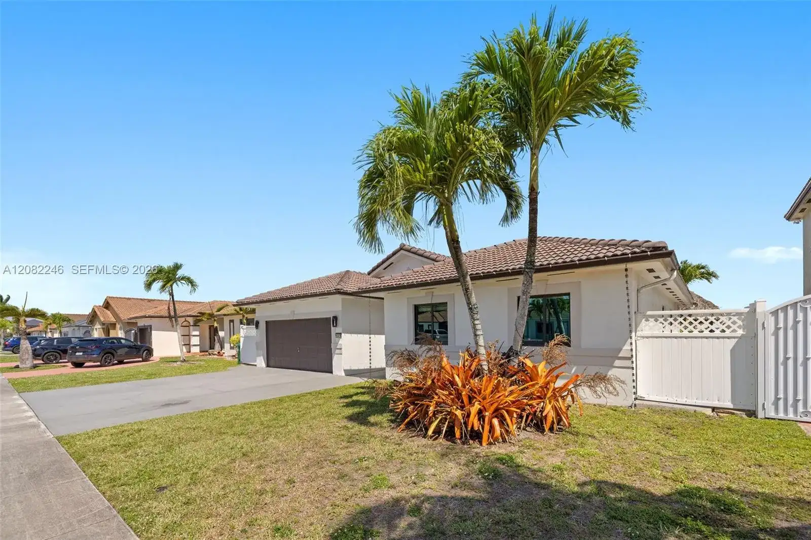 15979 SW 53rd Ter, Miami FL 33185 photo 3