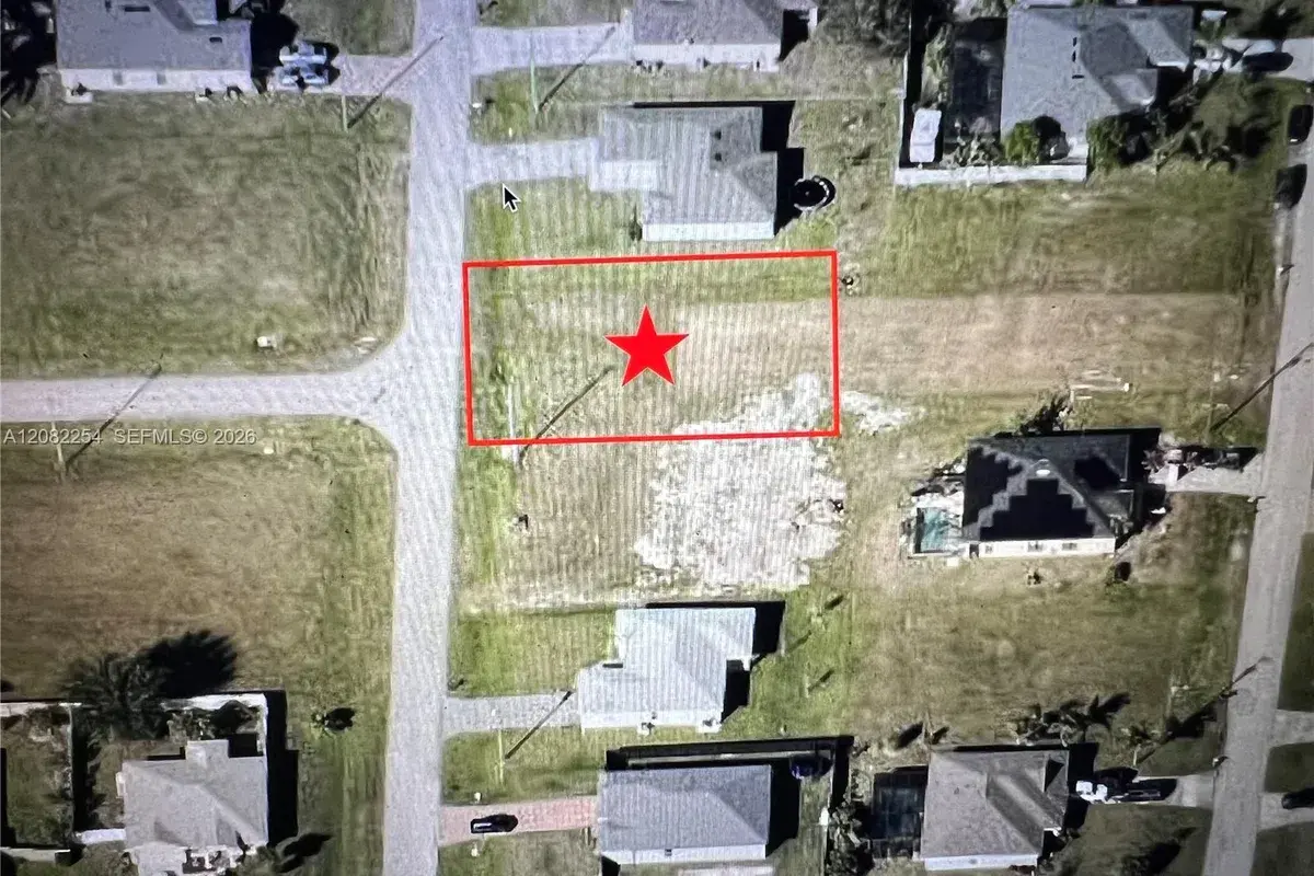 1135 NW 12th Pl, Cape Coral FL 33993