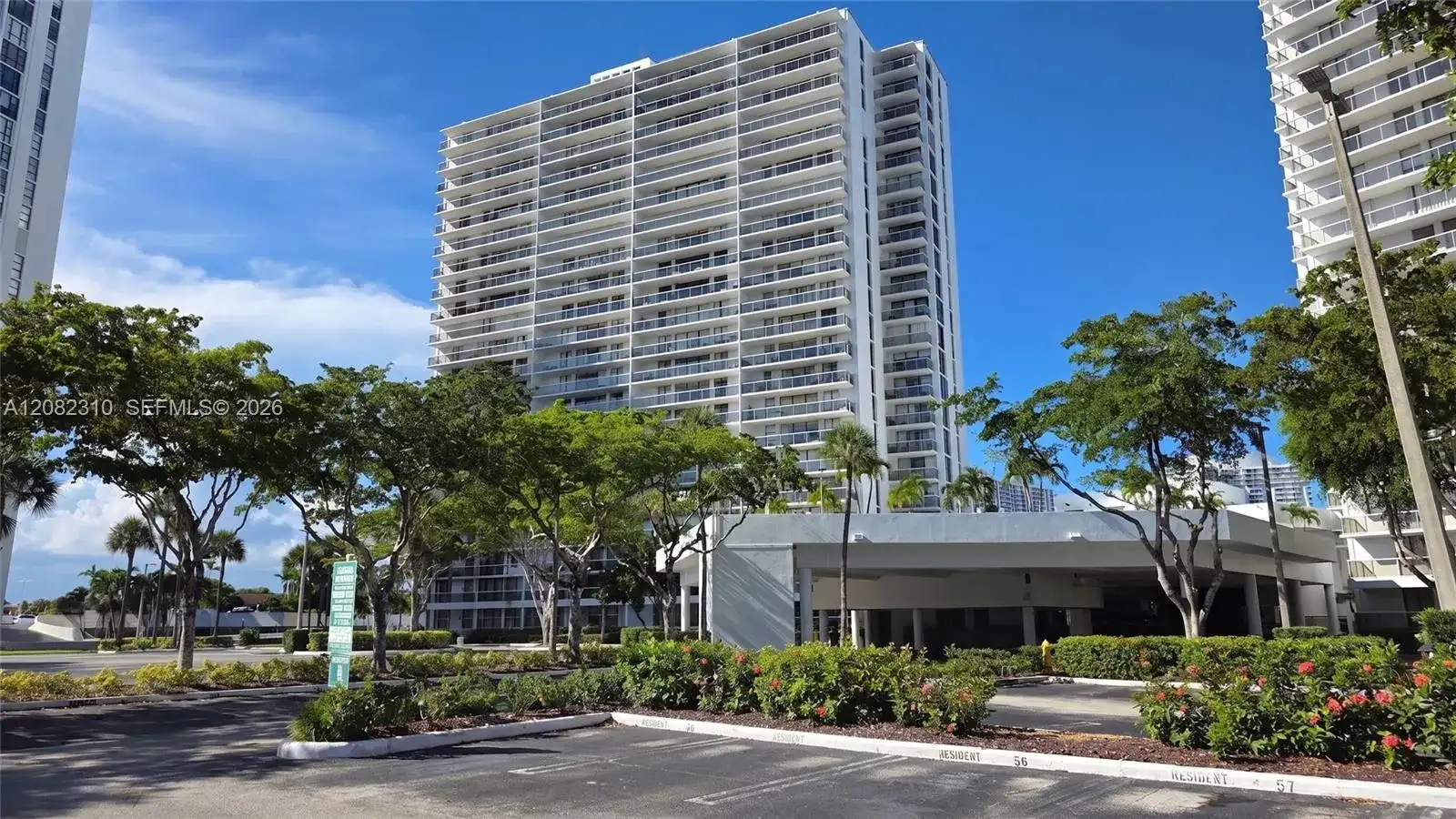 3701 N Country Club Dr # 701, Aventura FL 33180 photo 2