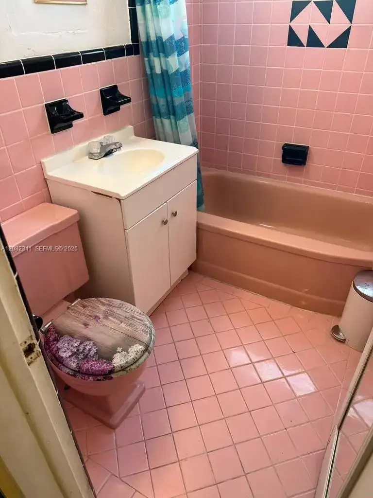 8132 Harding Ave # 9, Miami Beach FL 33141 photo 4