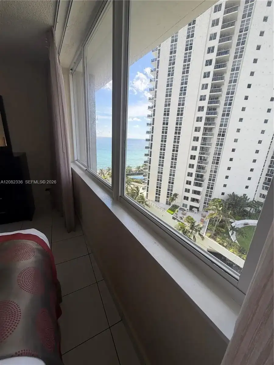 19201 Collins Ave # 943, Sunny Isles Beach FL 33160