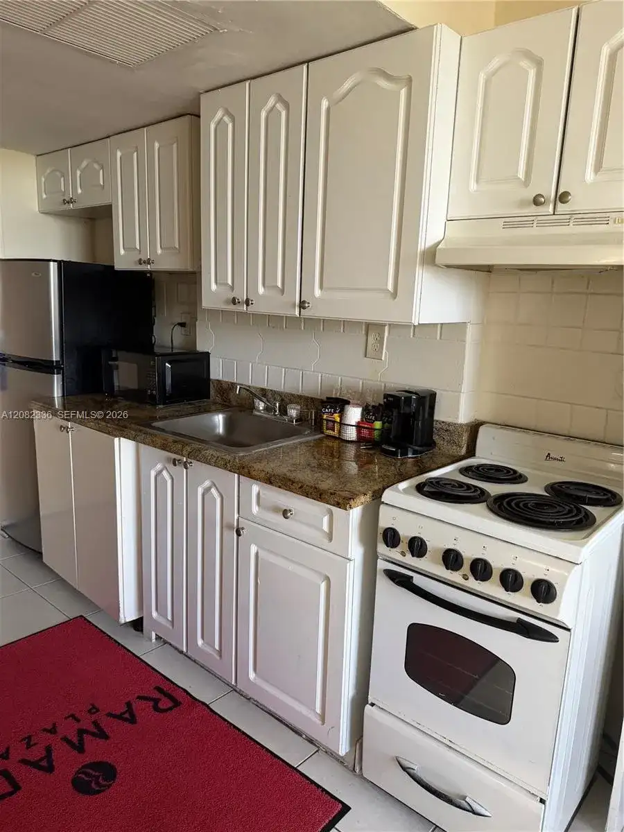 19201 Collins Ave # 943, Sunny Isles Beach FL 33160 photo 4
