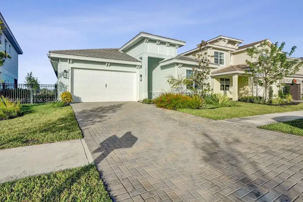 19594 Broad Shore Walk # 19594, Loxahatchee FL 33470 photo 2