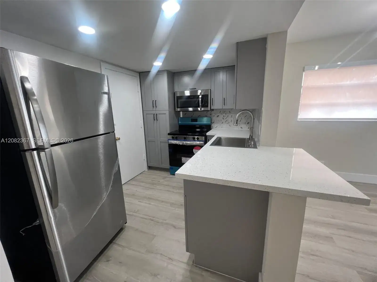 16801 NE 14th Ave # 311, Miami FL 33162 photo 3