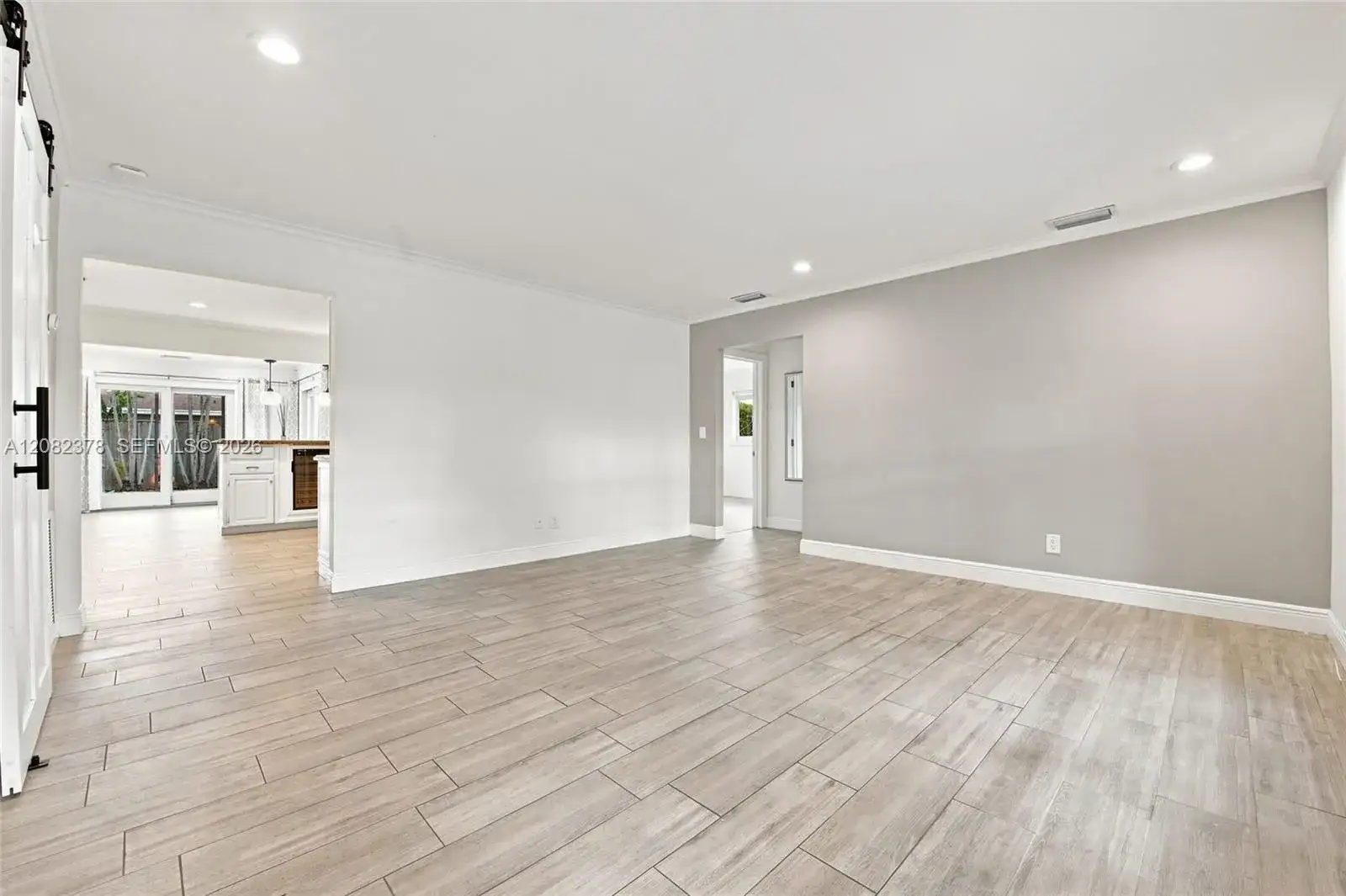 4620 NE 5th Ave, Oakland Park FL 33334 photo 4