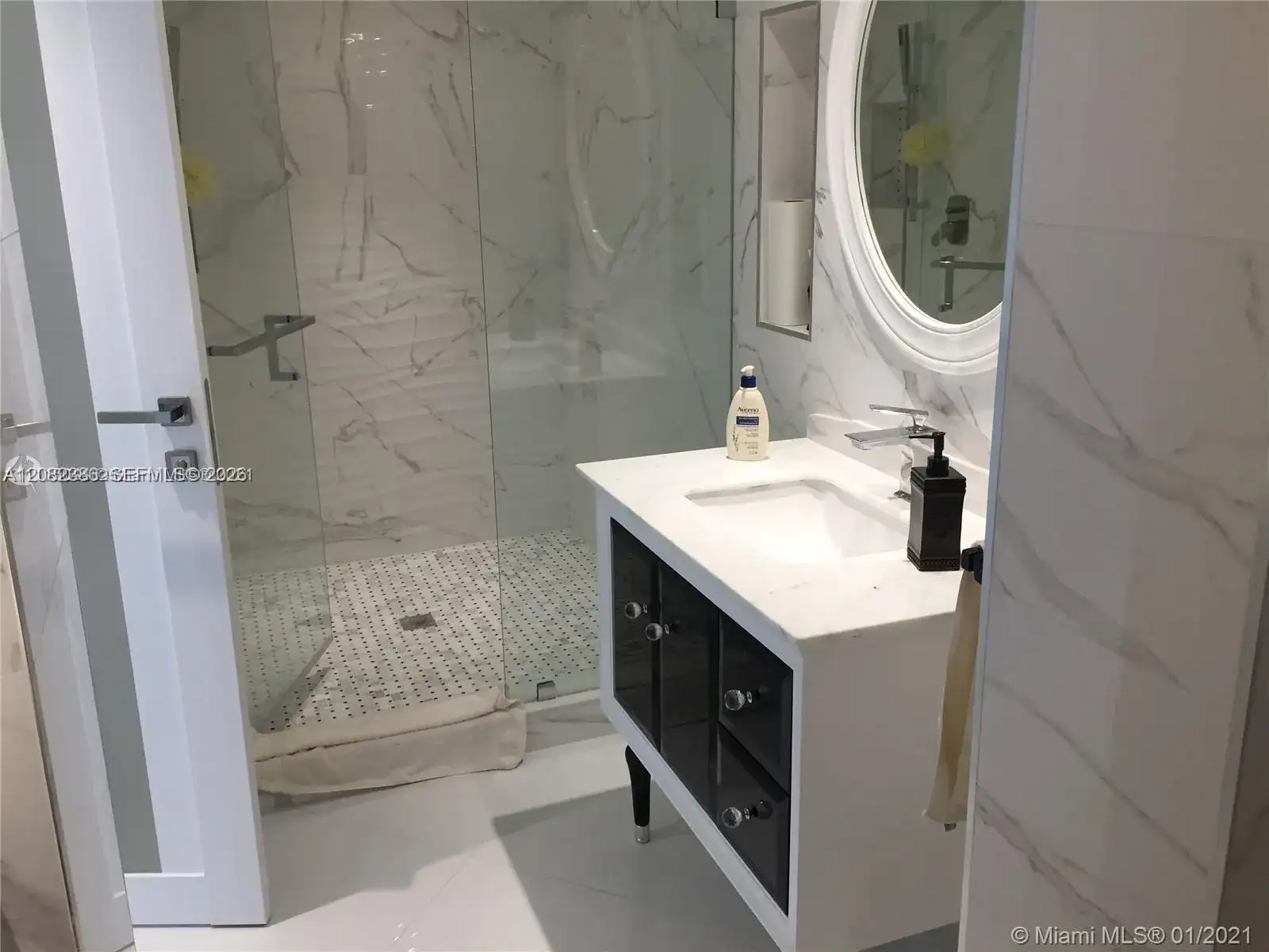 16485 Collins Ave # 538, Sunny Isles Beach FL 33160 photo 5