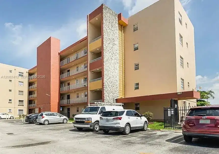 6090 W Flagler St # 307, Miami FL 33144 photo 2
