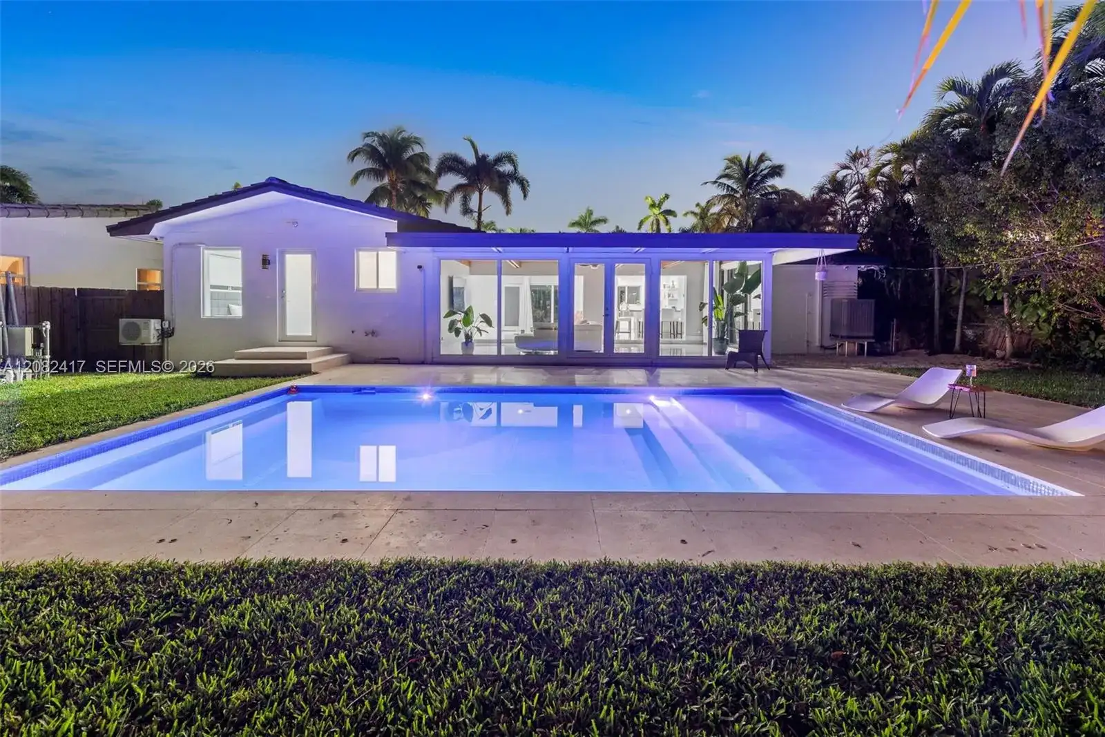 1025 Washington St, Hollywood FL 33019 photo 4