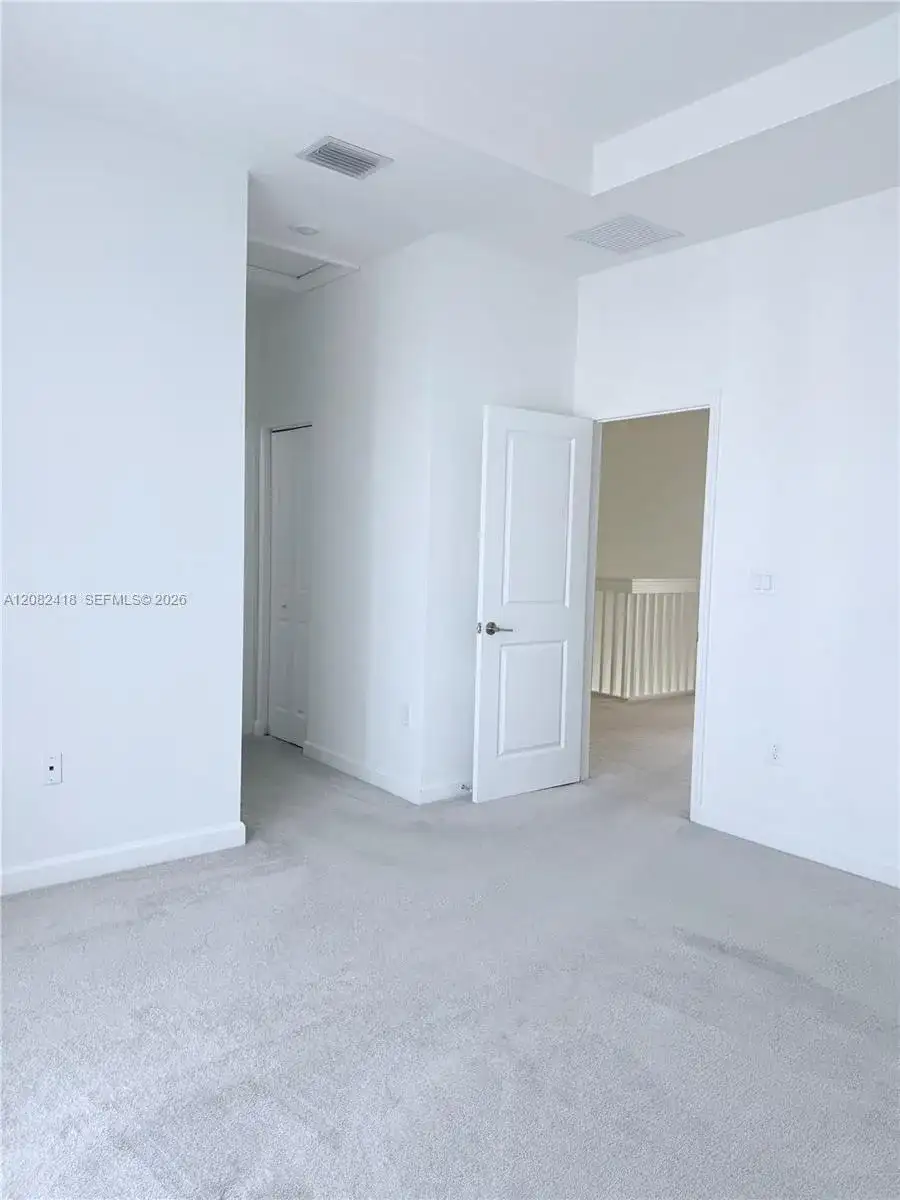 1427 SE 7TH TER, Homestead FL 33034-3462 photo 5