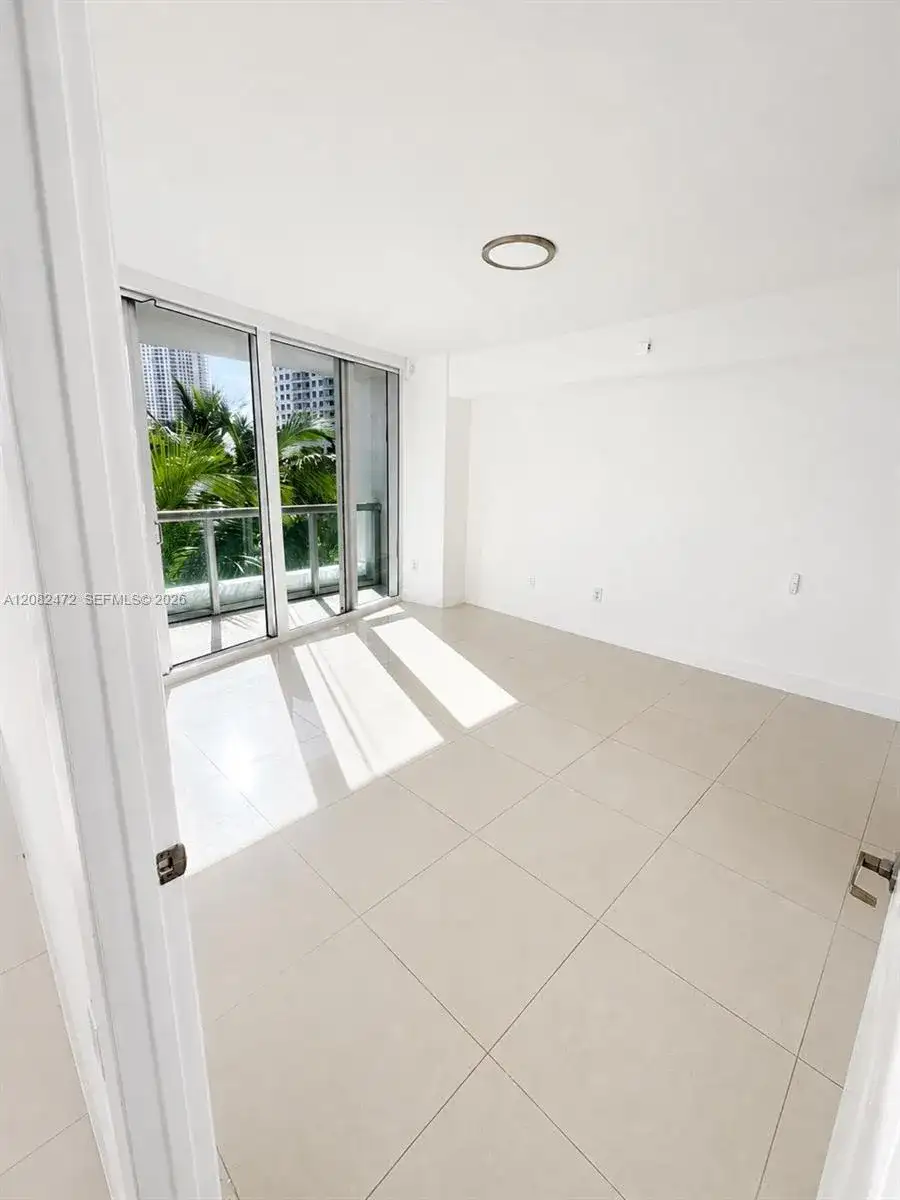465 Brickell Ave # 417, Miami FL 33131 photo 4