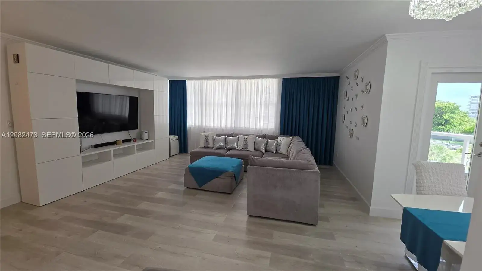 1301 NE Miami Gardens Dr # 425W, Miami FL 33179 photo 5