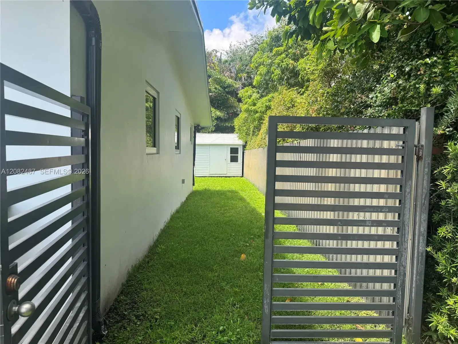8640 SW 125th Ter, Miami FL 33156 photo 5