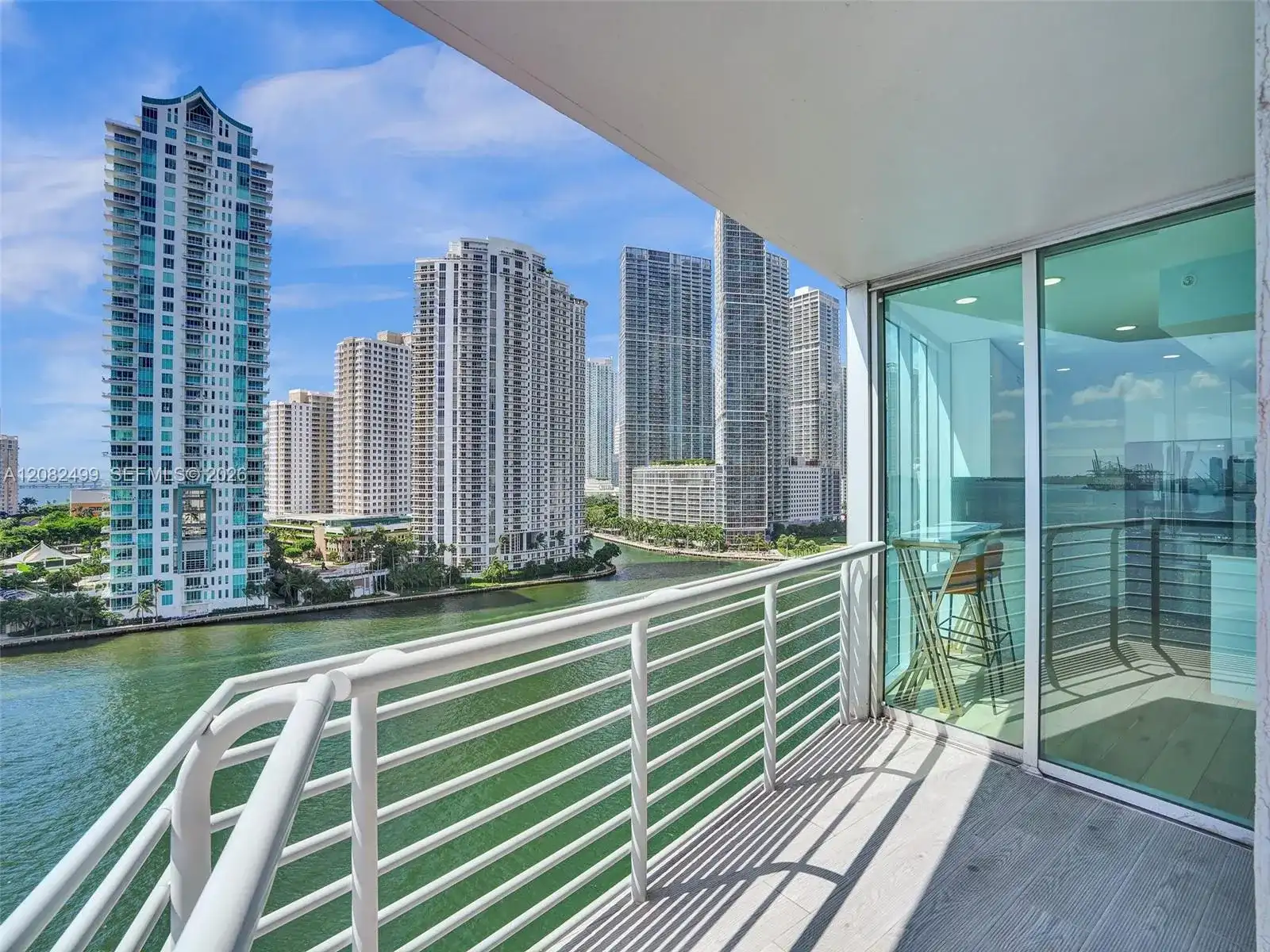 325 S Biscayne Blvd # 1423, Miami FL 33131