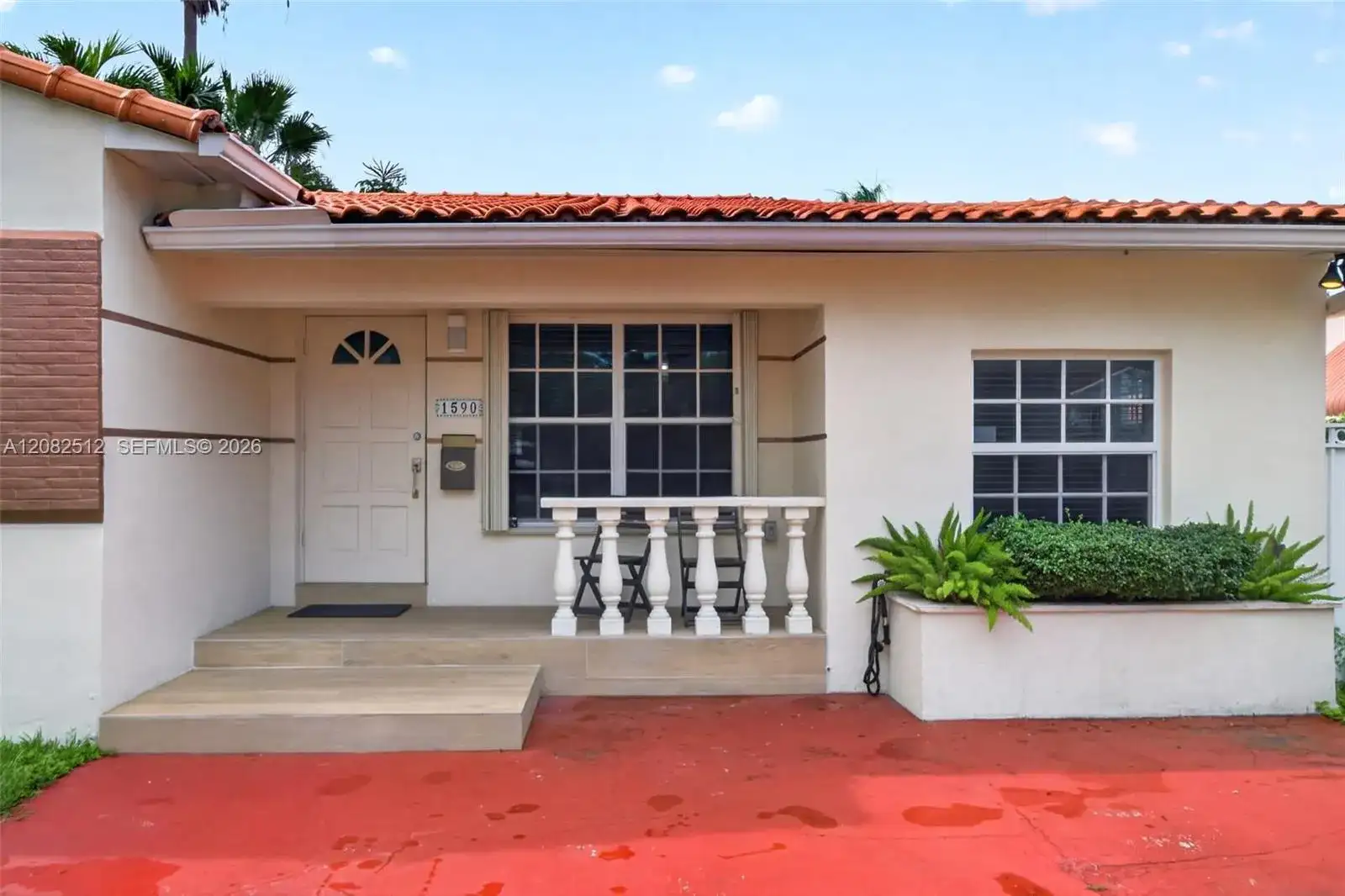 1590 NE 110th St, Miami FL 33161 photo 2
