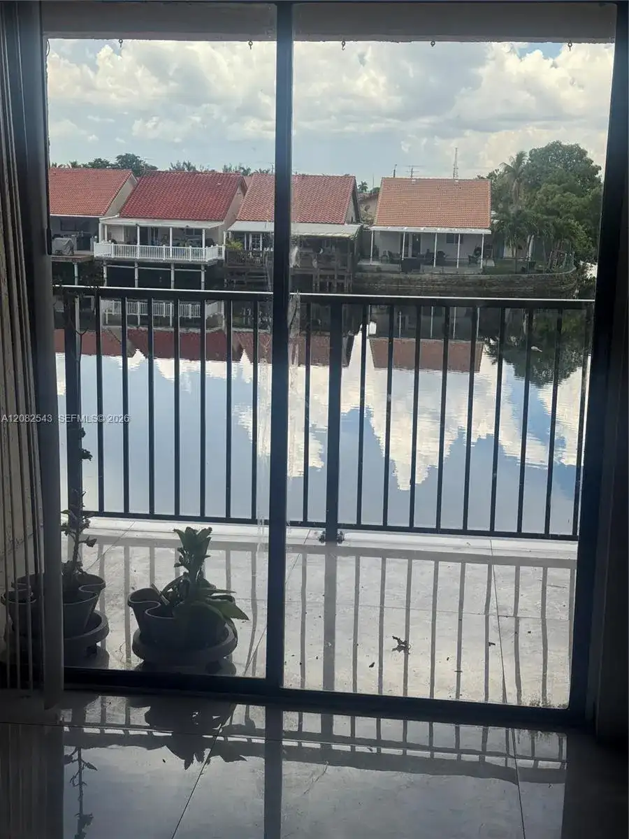 5530 W 26th Ct # 210, Hialeah FL 33016 photo 3