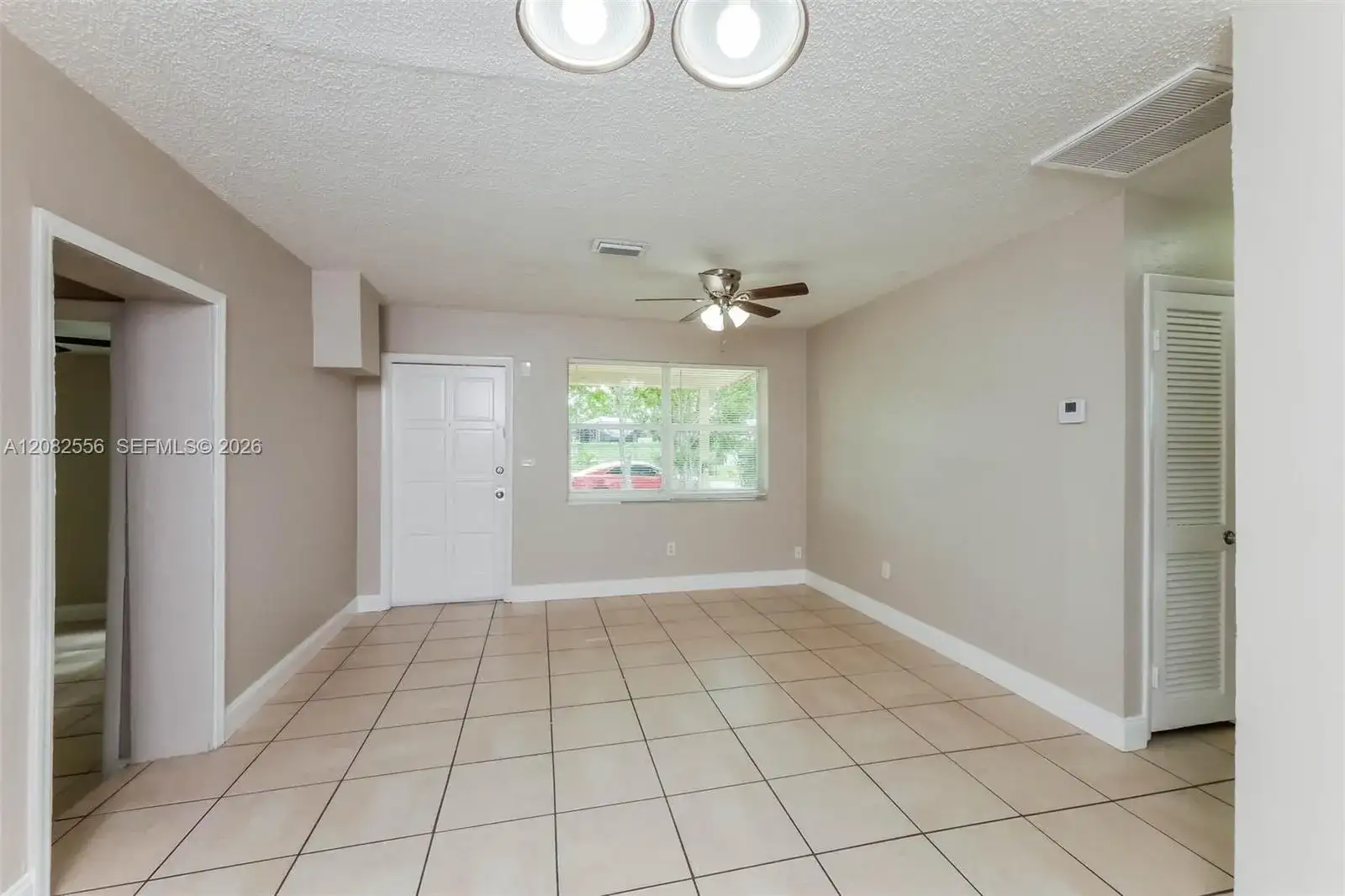 4531 NE 5th Ave, Pompano Beach FL 33064 photo 2