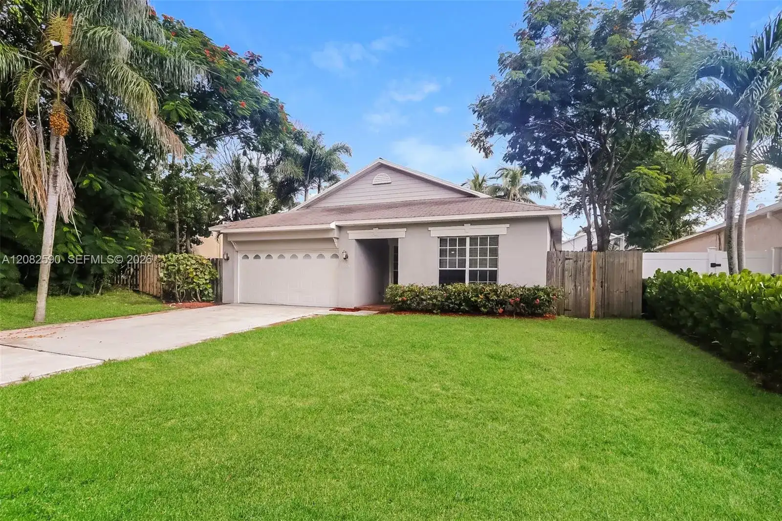 6329 Dimond St, Jupiter FL 33458 photo 3