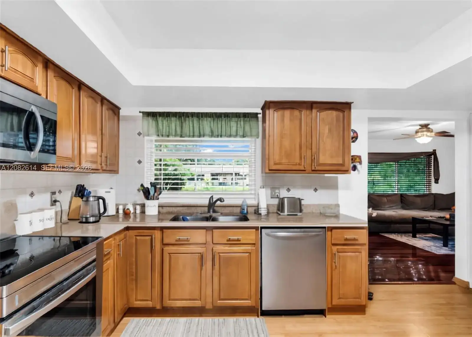 11804 SW 54th St, Cooper City FL 33330 photo 2