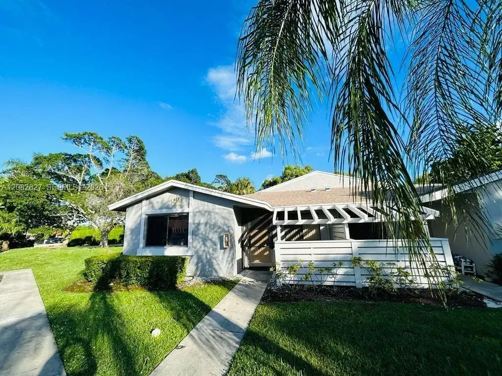 611 Racquet Club Rd # 1, Weston FL 33326 photo 2
