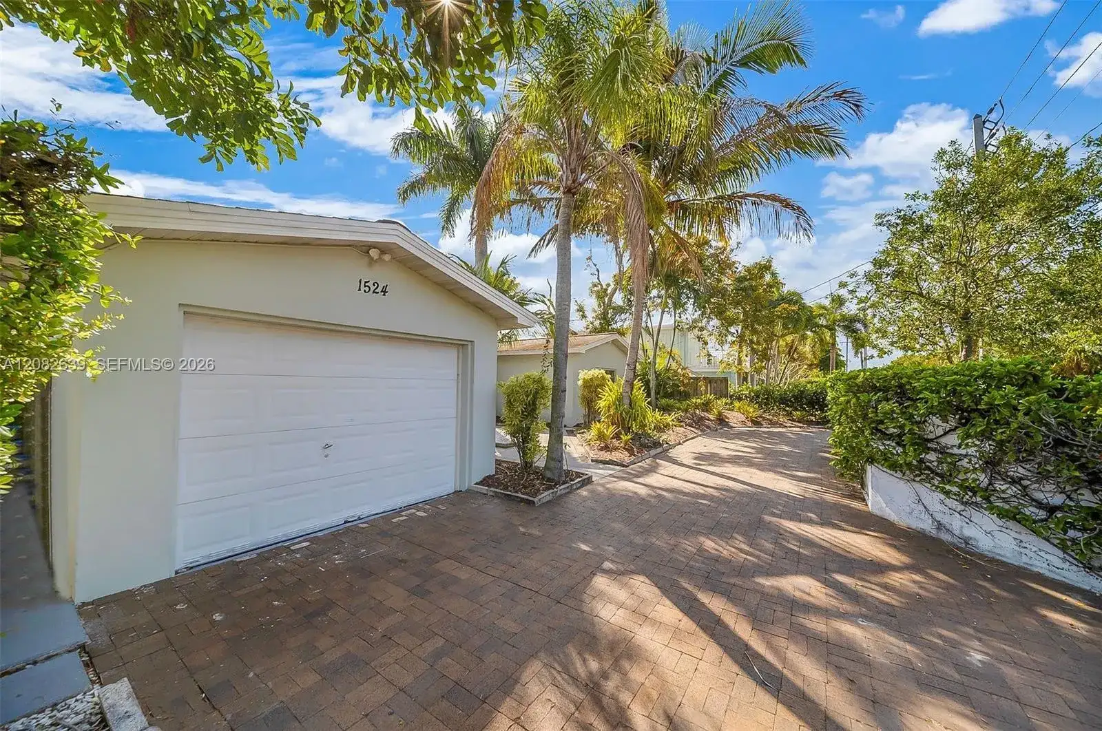 1524 NE 18th Ave, Fort Lauderdale FL 33304 photo 2